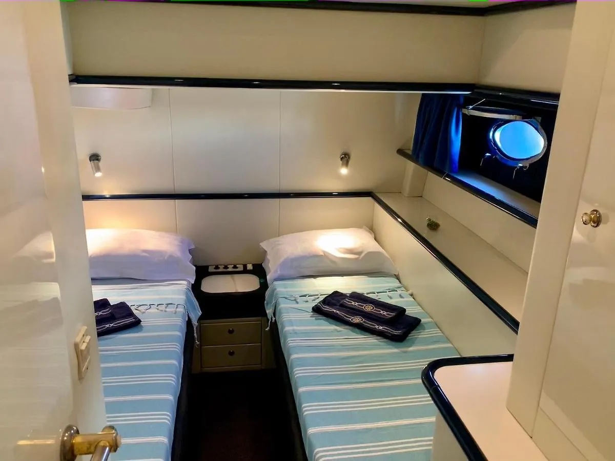 埃尔阿雷纳尔 Yacht 18M Sunseeker In Mallorca Mit Fruehstueck & Bordcrew酒店 西班牙