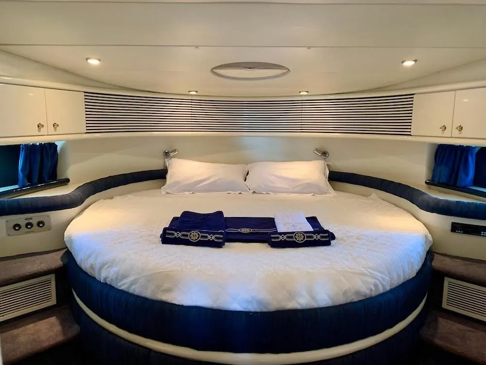船屋 埃尔阿雷纳尔 Yacht 18M Sunseeker In Mallorca Mit Fruehstueck & Bordcrew酒店 西班牙